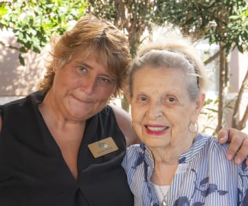 2 ladies at Savannah Grand of Sarasota, Florida